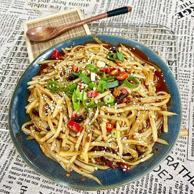 凉菜 红油土豆丝（中辣）【700ml盒装】