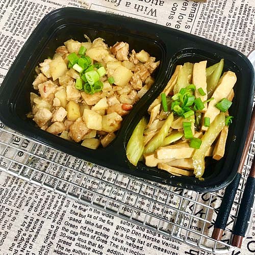 luncheon-potato-cubesstir-fried-dried-tofu-with-celery-1