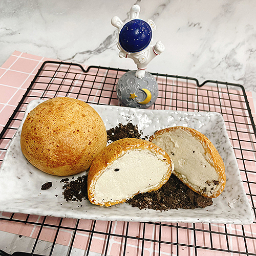 oreo-mochi-buns-2-pcs-1