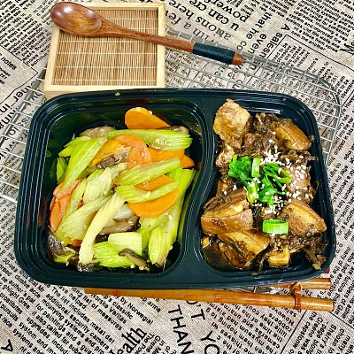 2271 梅干菜烧肉+蚝油西芹【1000ml盒装】