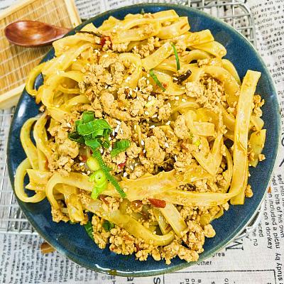 肉末炒粉条（微辣）【700ml盒装】