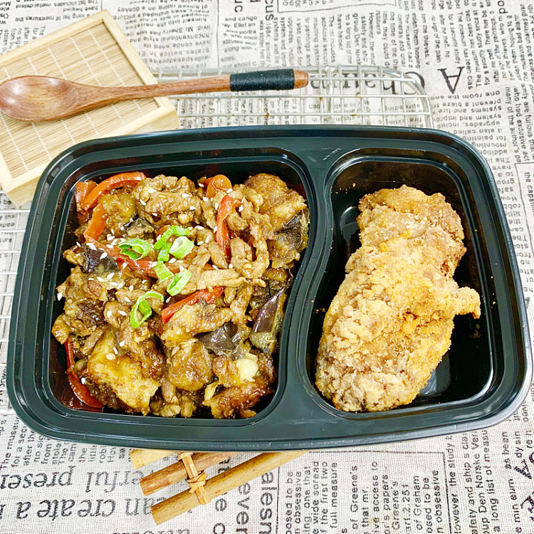 new-orleans-style-chicken-thigh-steakstir-fried-eggplant-with-pork-strips-1