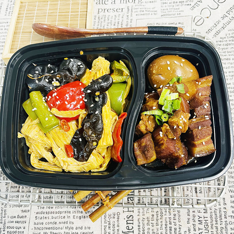 braised-pork-stewed-with-eggsstir-fried-spicy-beancurd-sticks-1