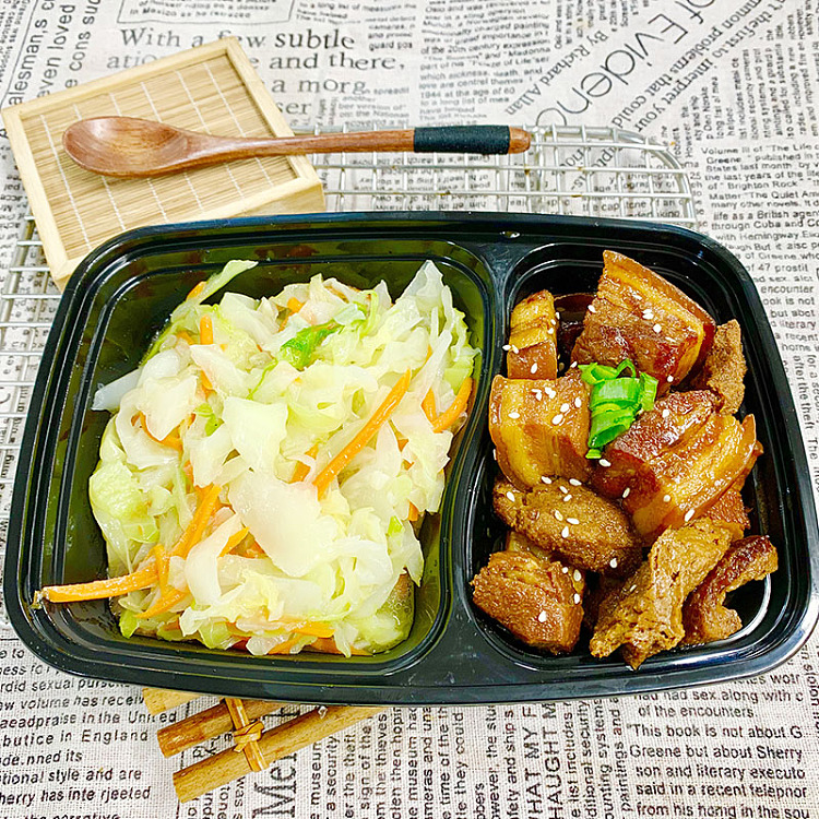 stir-fried-shredded-pork-with-vegetarian-chickenstir-fried-cabbage-1