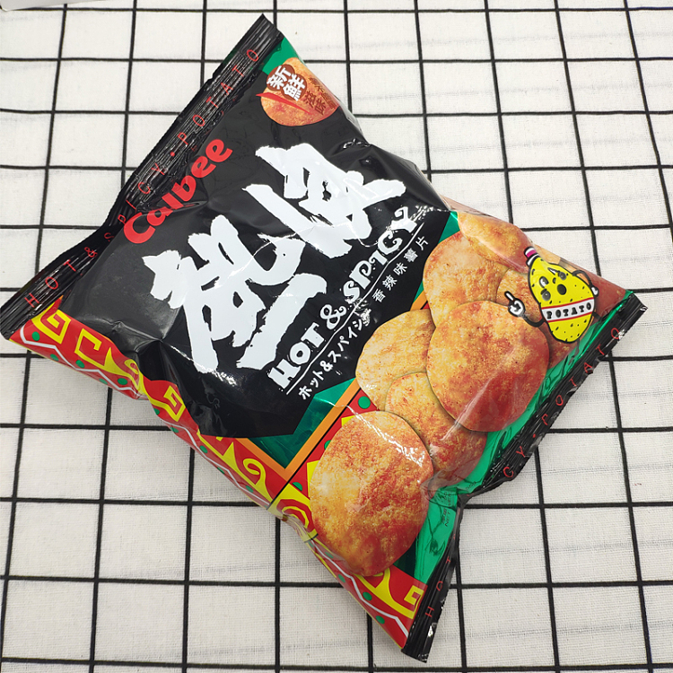 calbee-hot-spicy-wavy-potato-chips-55g-9