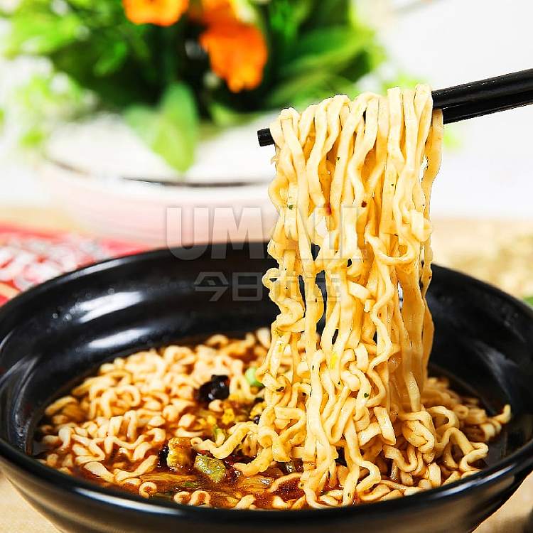 master-kong-tomato-and-egg-marinated-noodles-105g5-bags-3