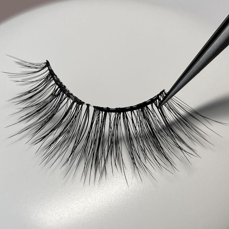 dyzlash-magnetic-eyelash-europe-and-america-b1-set-2