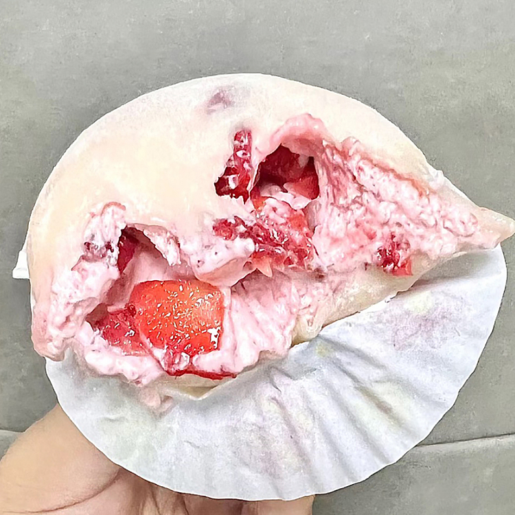12cake-strawberry-chiffon-2pcs-about-200g-2