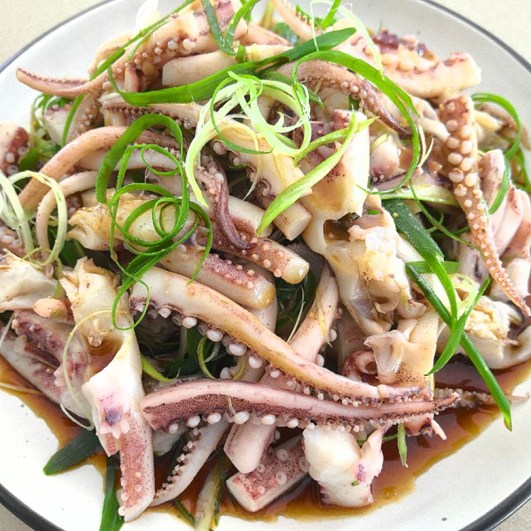fresh-wow-cold-mixed-scallion-with-squid-shanks-240g-3