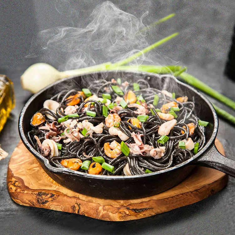 shoutao-fresh-spaghetti-squid-meat-sauce-220g-4