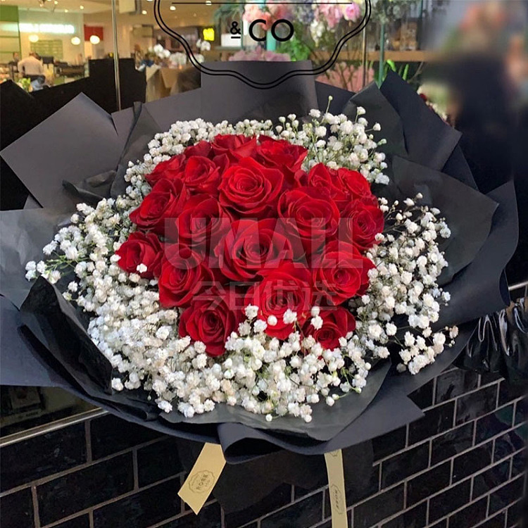 roseco-july-eve-rose-bouquet-full-of-stars-dotted-with-11-1