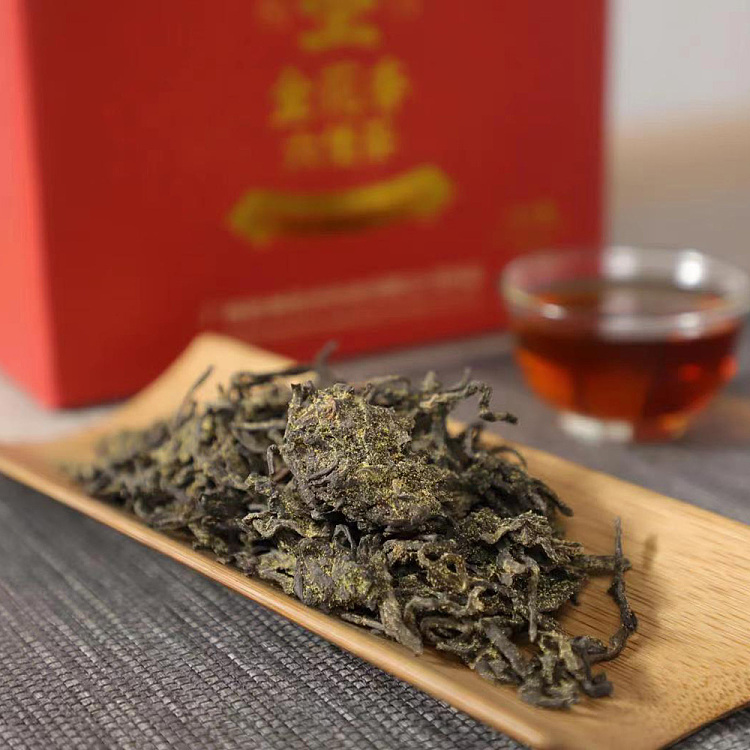tea-sharing-2015-golden-flower-fragrance-six-fortress-tea-500g-3