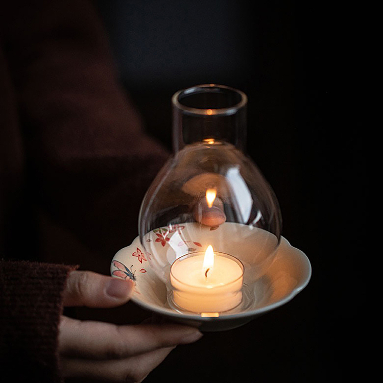 tea-sharing-dream-seeking-candlesticks-1