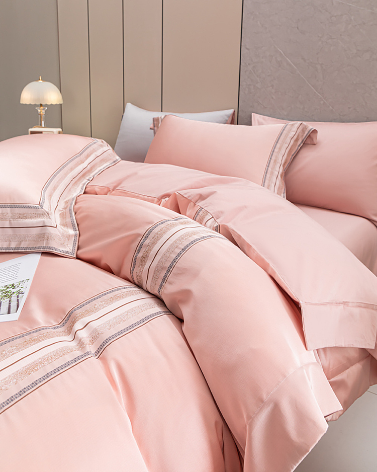gift-box-with-bagheartin-bed-four-piece-set-dream-aman-pink-queen-4
