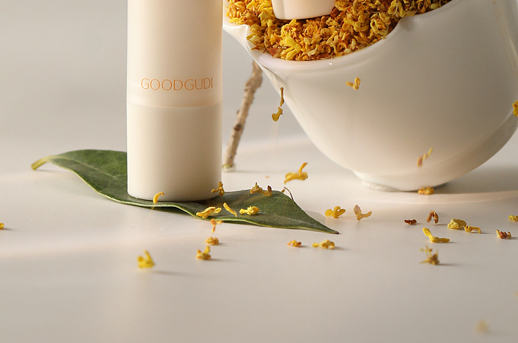 goodys-essential-oil-lip-lines-lightening-lip-balm-cloudy-white-tea-32g-31