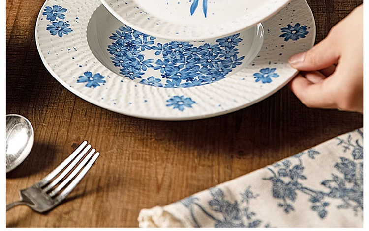modern-housewife-blue-snowflake-83-inch-soup-plate-14