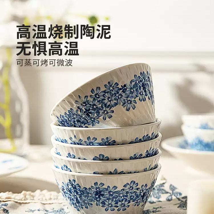 modern-housewife-blue-snowflake-83-inch-soup-plate-3