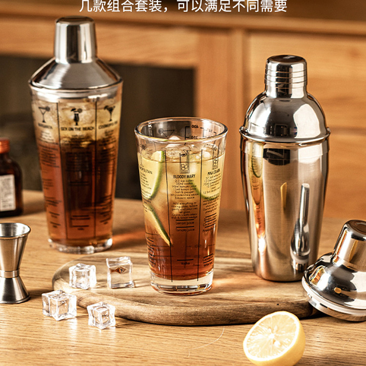 modern-housewife-glass-shaker-400ml-2
