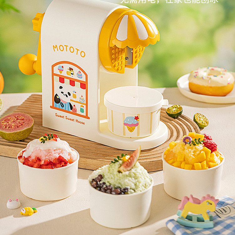 modern-housewife-mototo-panda-shaved-ice-maker-with-ice-freezing-molds-and-diy-accessory-kit-1