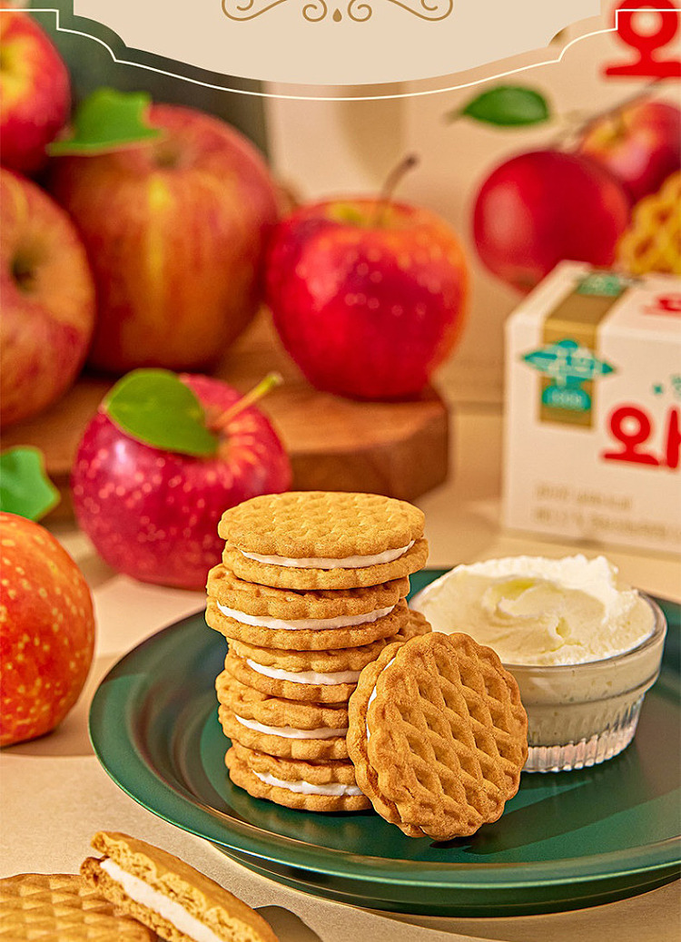 crown-sandwich-cookies-apple-flavor-91g-3