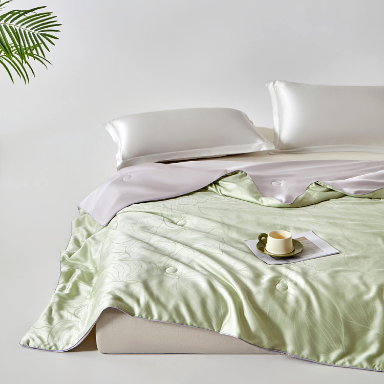 heartin-solid-green-silk-comforter-2-x-23-m-1