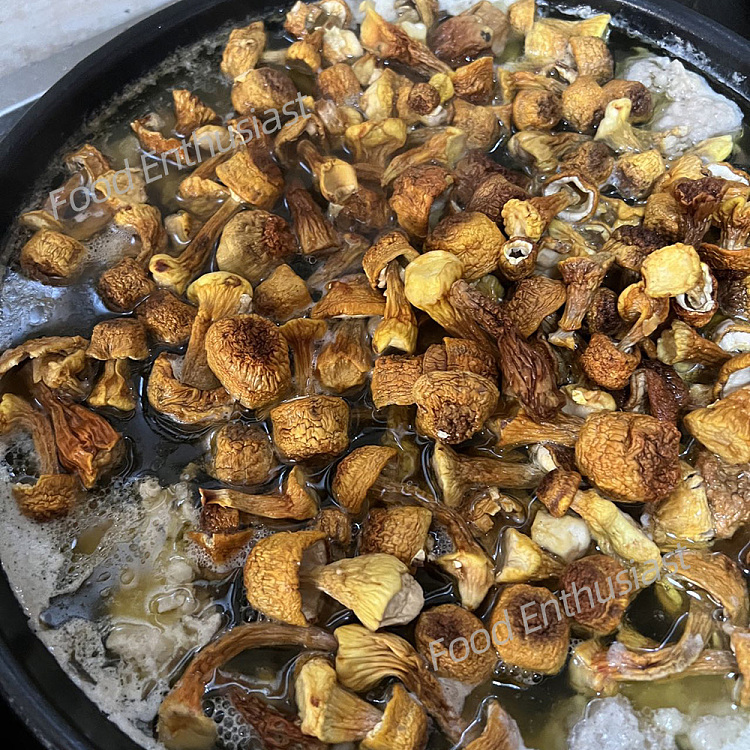 freezeba-er-dried-sea-pepper-slowly-simmered-strong-matsutake-mushroom-walking-chicken-soup-780ml-about-750g-3