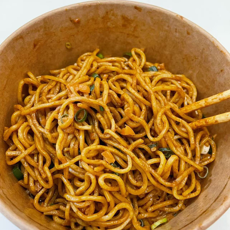 freshbreakfast-hot-noodles-big-spicy-250g-1
