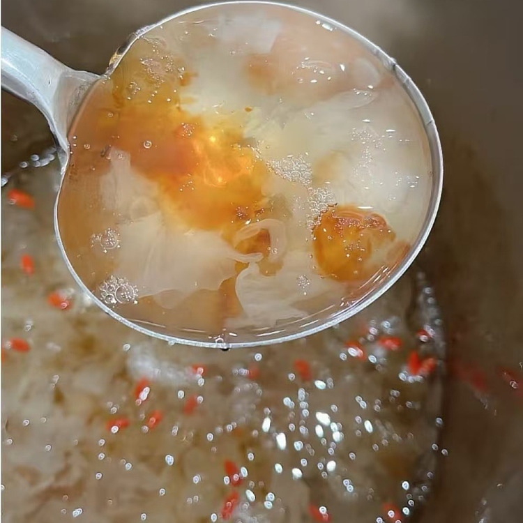 jelly-amekom-health-shop-peach-gum-snow-birds-nest-silver-ear-soup-500ml-2