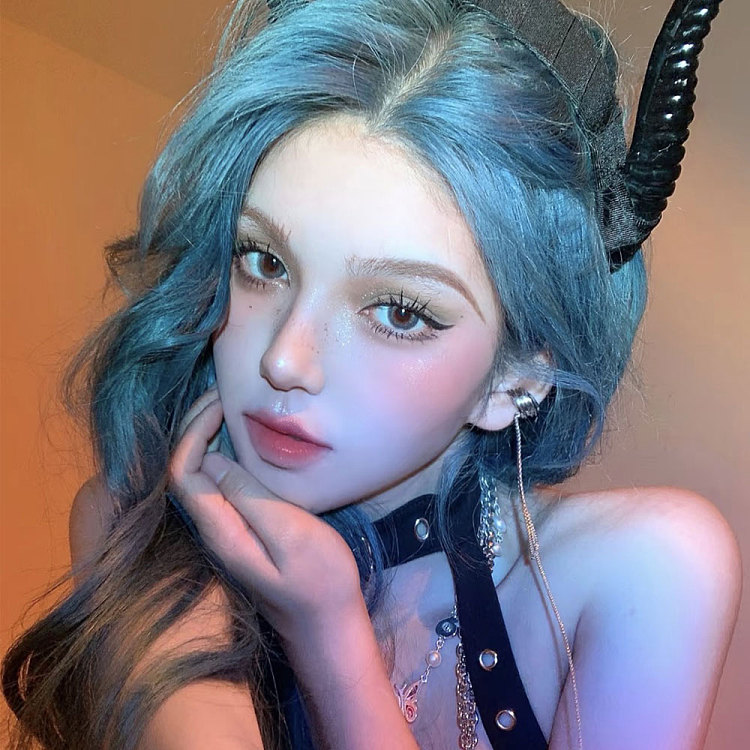 evercolorluquagemistyash-hybrid-smokey-gray-mature-and-cool-hybrid-smokey-gray-contacts-daily-disposable-10-in-0-2