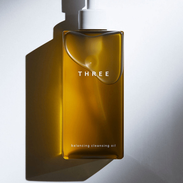 three-sensitive-makeup-remover-oil-185ml-3
