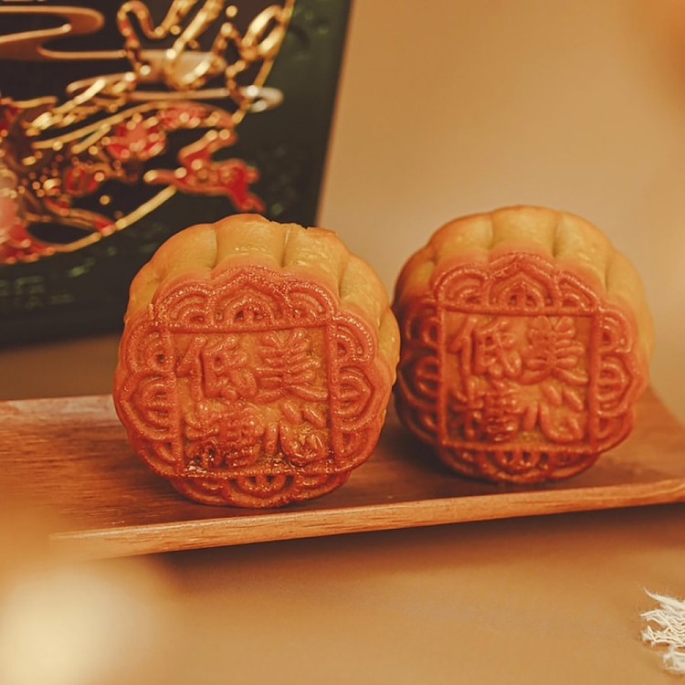 gift-boxhong-kong-maxims-mooncake-low-sugar-egg-yolk-white-lotus-seed-paste-mooncake-6pcs-540g-3
