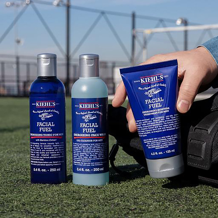 kiehls-mens-moisturizing-essentials-gift-set-cleansing-gel-250ml-toner-250ml-lotion-125ml-2