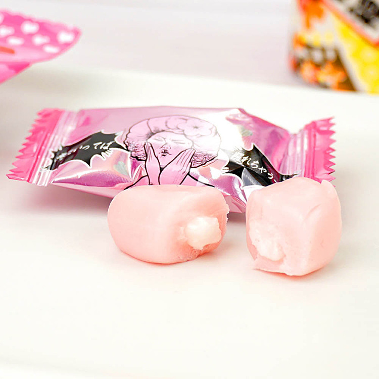 ribon-tomeiji-super-sour-sandwich-candy-plum-flavor-60g-2