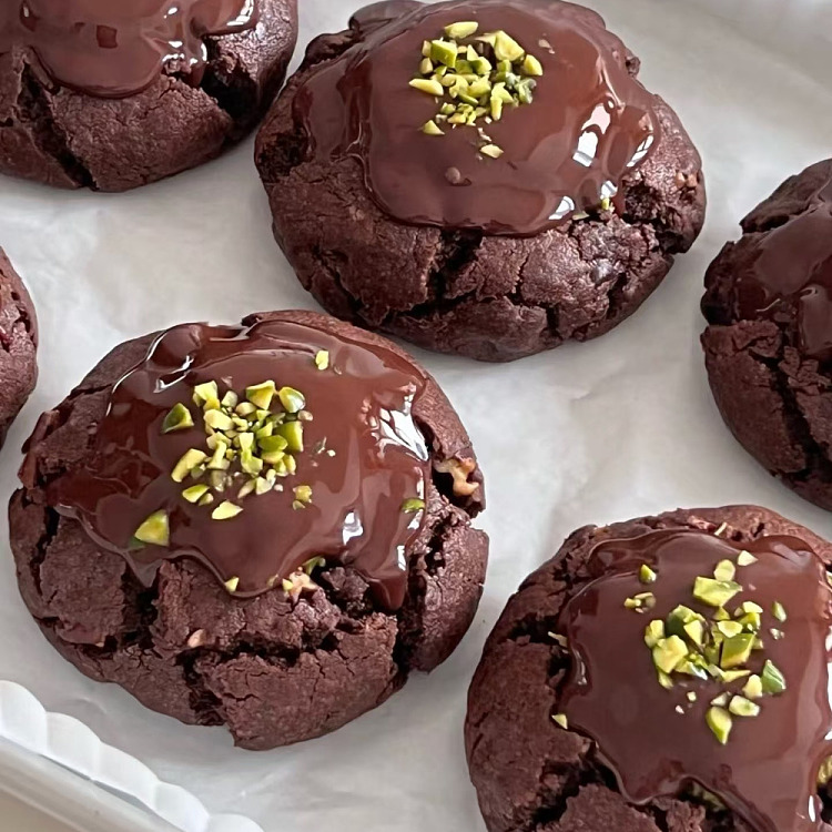 freshking-confectionery-dubai-chocolate-soft-cookies-4pcs-300g-1