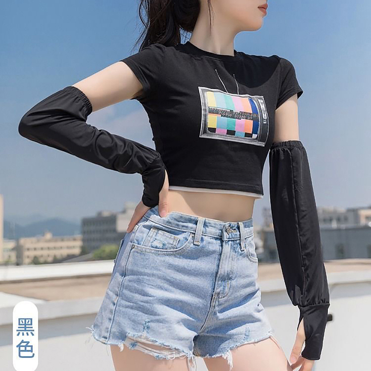 sunscreen-ice-silk-sleeve-loose-models-black-white-and-gray-random-hair-3