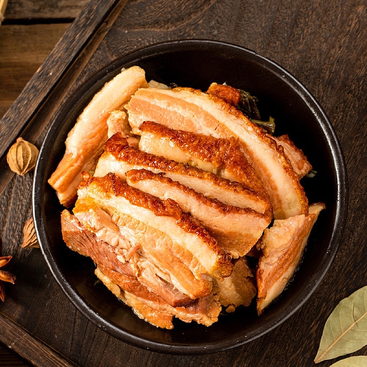 gulong-braised-pork-with-button-383g-2