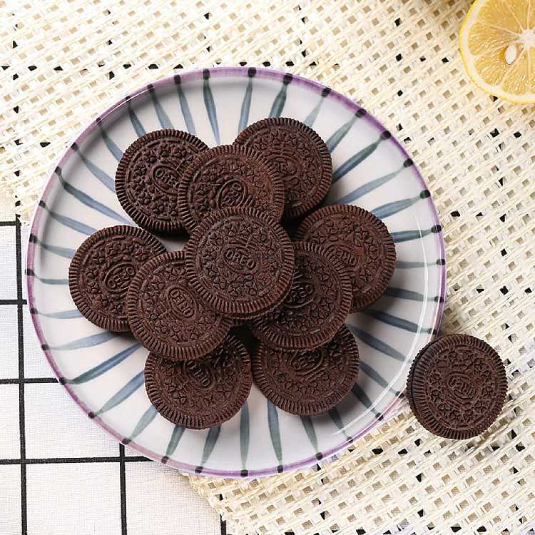 oreo-sandwich-cookies-raspberry-blueberry-flavor-194g-2