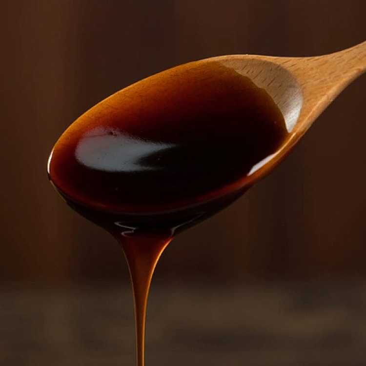 hai-tian-tian-premium-oyster-sauce-590g-3