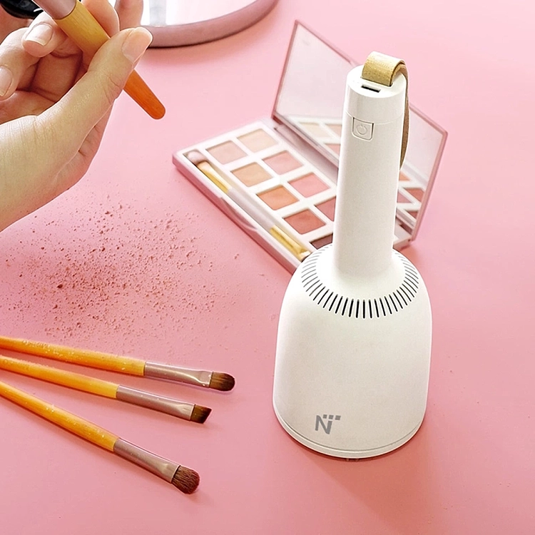 netflix-mini-desktop-vacuum-cleaner-prince-white-2
