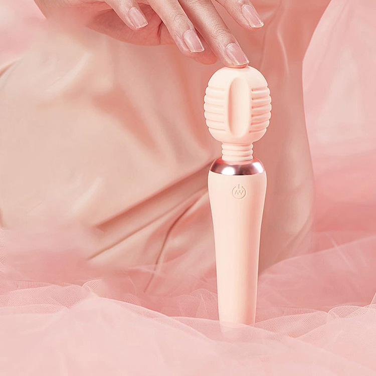 netflix-spring-ripple-series-small-cone-massage-stick-1