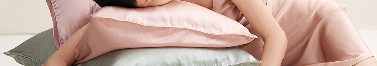 netflix-silk-pillowcase-star-blue-1pc-in-6