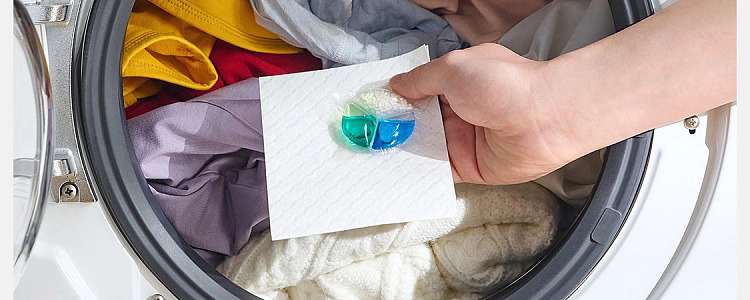 netflix-honeycomb-color-locking-laundry-color-absorbent-cloth-50-pieces-37