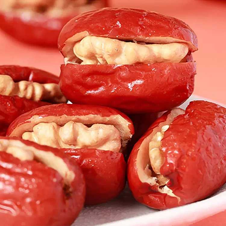 goodwill-dates-with-walnuts-65g-2