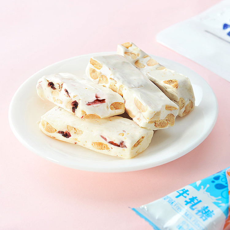 hsu-fu-chi-nougat-candy-blueberry-and-strawberry-flavor-210g-4