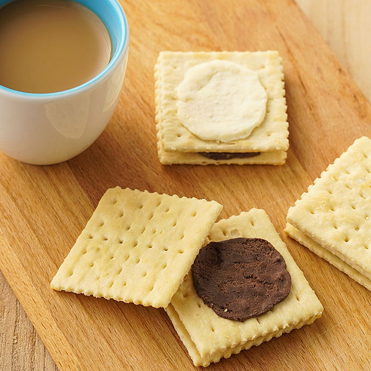 master-kong-32-sandwich-soda-biscuits-vanilla-chocolate-flavor-shared-pack-375g-2