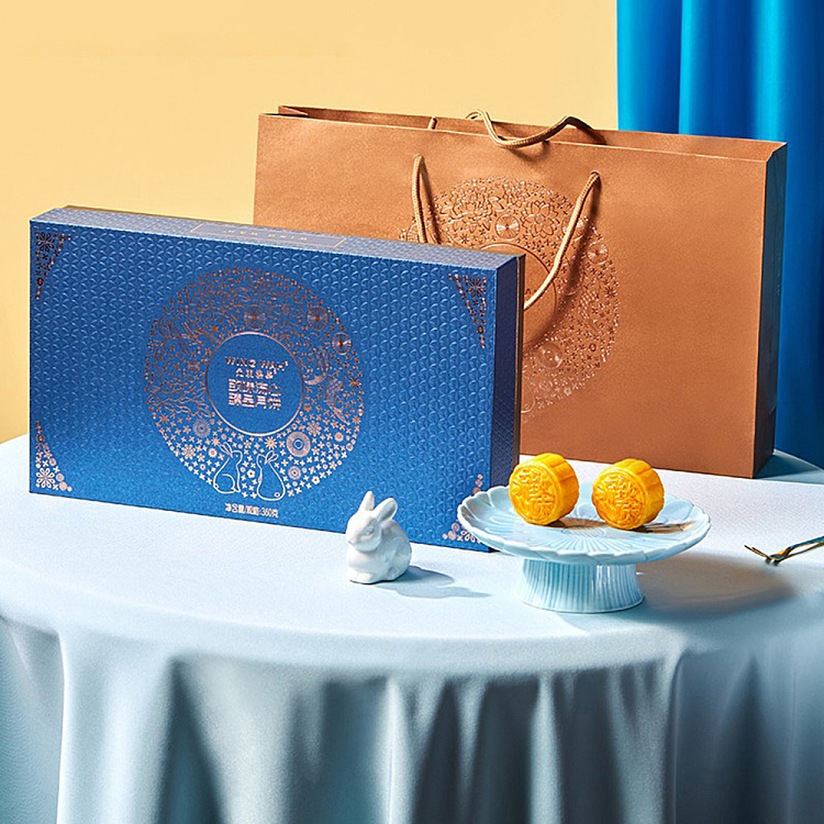 gift-boxyuen-long-wing-wah-flavorful-flowing-heart-moon-cake-8pcs-360g-1