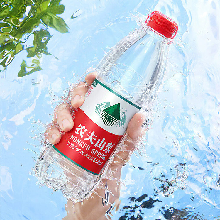 farmers-spring-natural-water-red-bottle-550ml-2