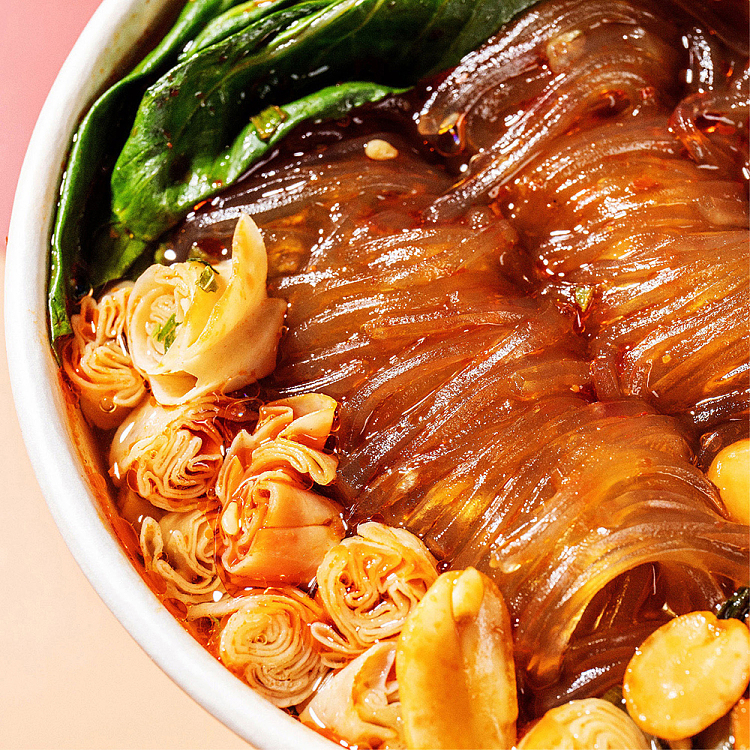 principal-chengs-hot-sour-noodles-135g-in-a-bucket-2