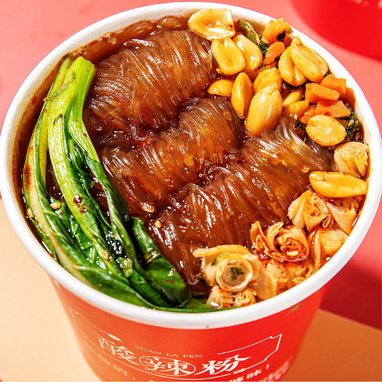 principal-chengs-hot-sour-noodles-135g-in-a-bucket-4