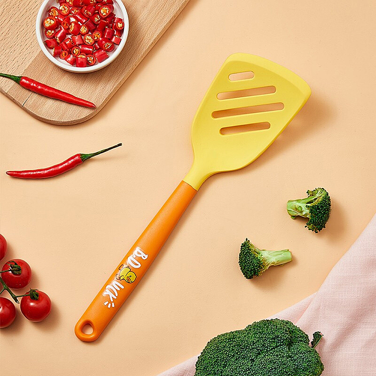 cooks-duck-silicone-frying-spatula-2